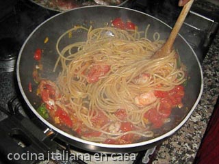 como preparar espaguetis con bogavante