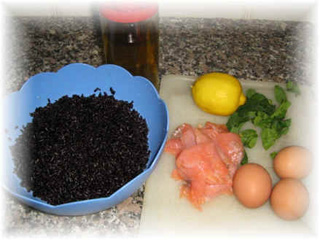 ensalada de arroz negro y salmon humado: ingredientes